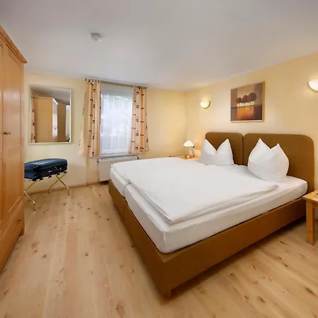 Kamp alanı Knaus Campingpark *